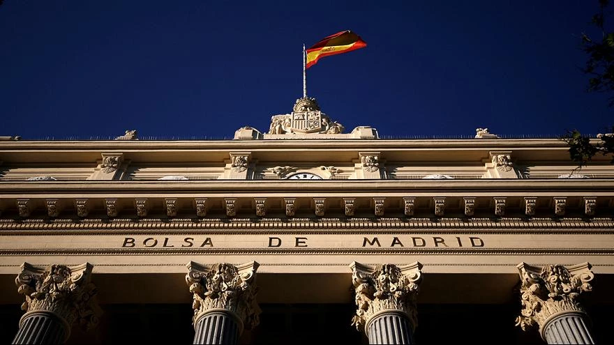 Στα χέρια της Ισπανίας το Βrexit – Απειλεί να τα τινάξει όλα στον αέρα